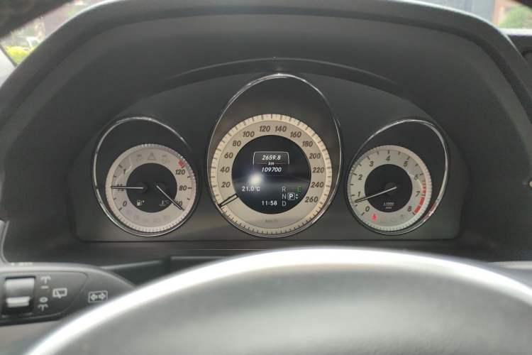 Used Mercedes-Benz GLK-Class 2013 GLK 300 4MATIC Dynamic Sunroof Model Instrument Cluster