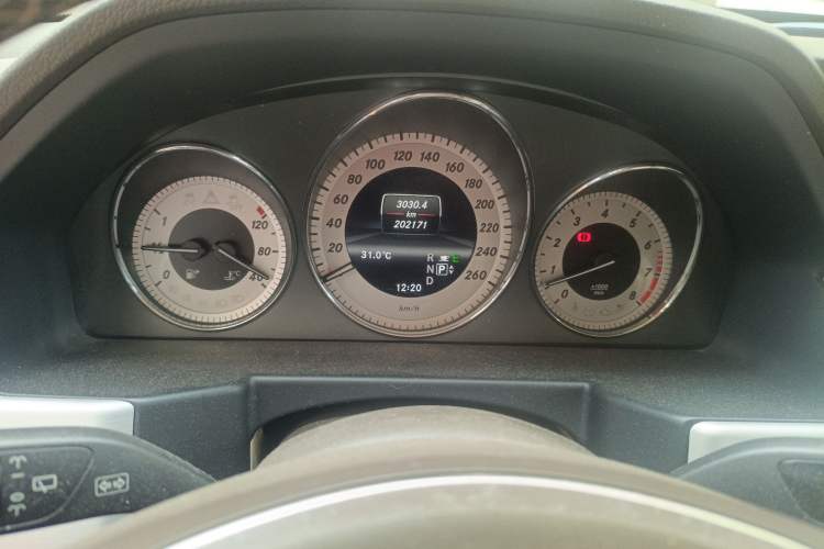Used Mercedes-Benz GLK-Class 2013 GLK 300 4MATIC Dynamic Edition Instrument Cluster