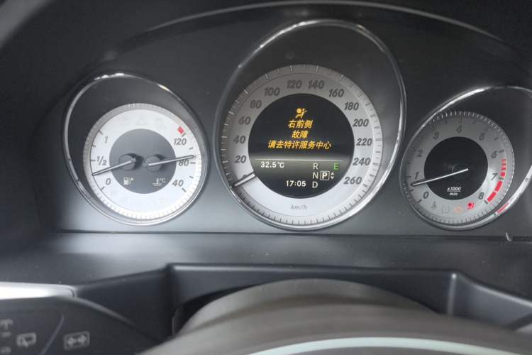 Used Mercedes-Benz GLK-Class 2013 Facelift GLK 300 4MATIC Fashion Edition Instrument Cluster
