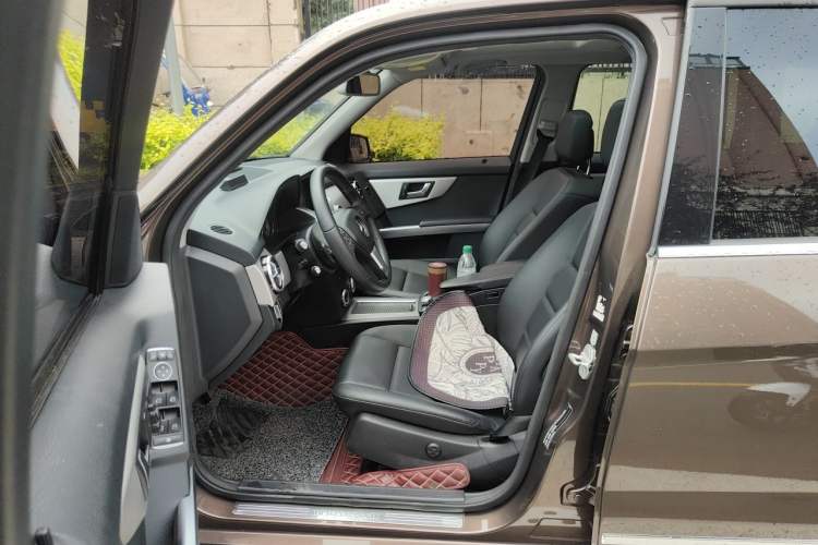 Used Mercedes-Benz GLK-Class 2013 GLK 300 4MATIC Dynamic Sunroof Model Left Front Seat