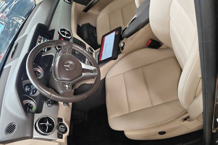 Used Mercedes-Benz GLK-Class 2013 GLK 300 4MATIC Dynamic Sunroof Model Left Front Seat