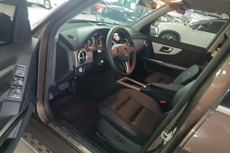 Used Mercedes-Benz GLK-Class 2013 GLK 300 4MATIC Dynamic Sunroof Model Left Front Seat