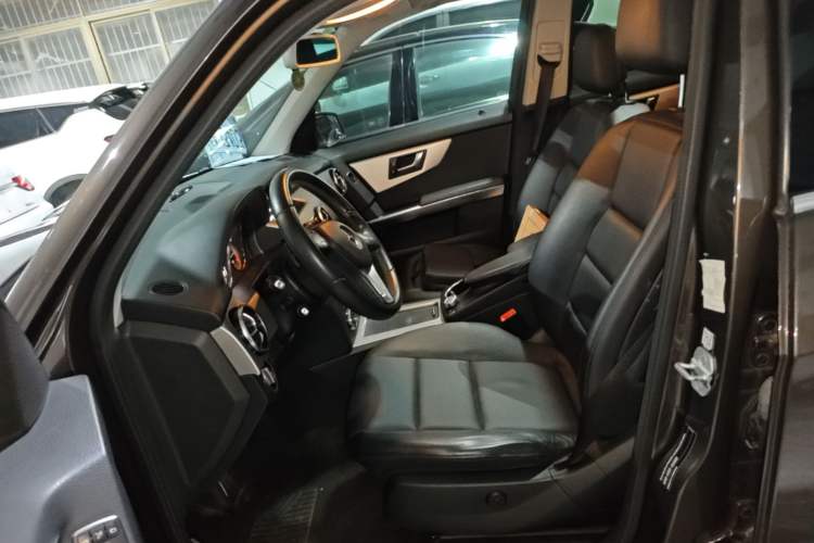 Used Mercedes-Benz GLK-Class 2013 GLK 300 4MATIC Luxury Model Left Front Seat