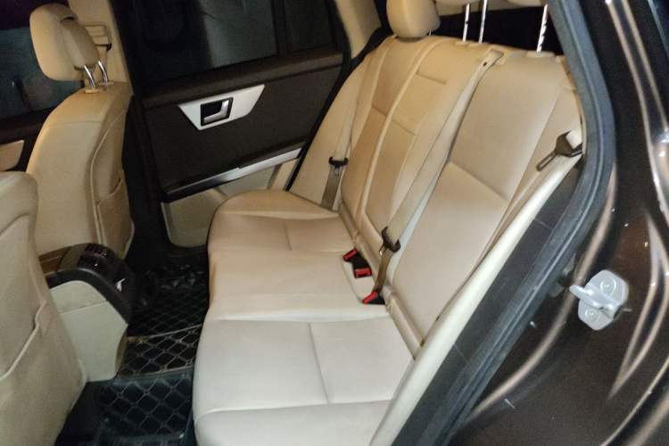 Used Mercedes-Benz GLK-Class 2013 Facelift GLK 300 4MATIC Fashion Edition Left Rear Seat