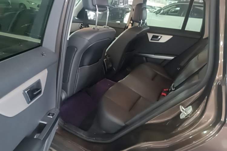 Used Mercedes-Benz GLK-Class 2013 GLK 300 4MATIC Dynamic Sunroof Model Left Rear Seat