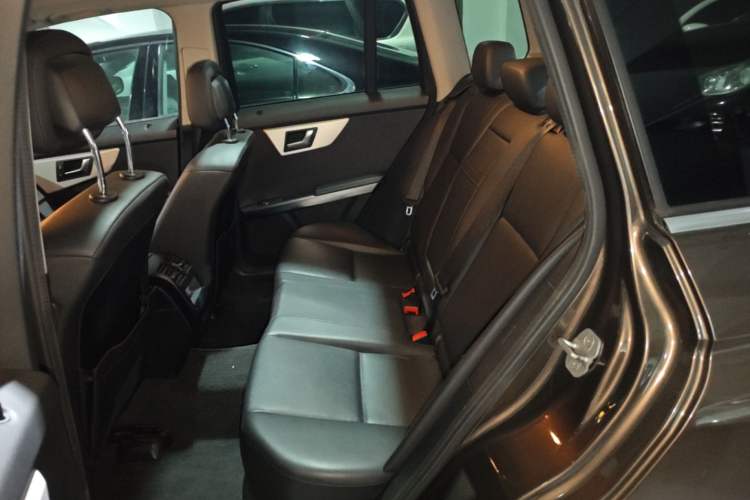 Used Mercedes-Benz GLK-Class 2013 GLK 300 4MATIC Luxury Model Left Rear Seat