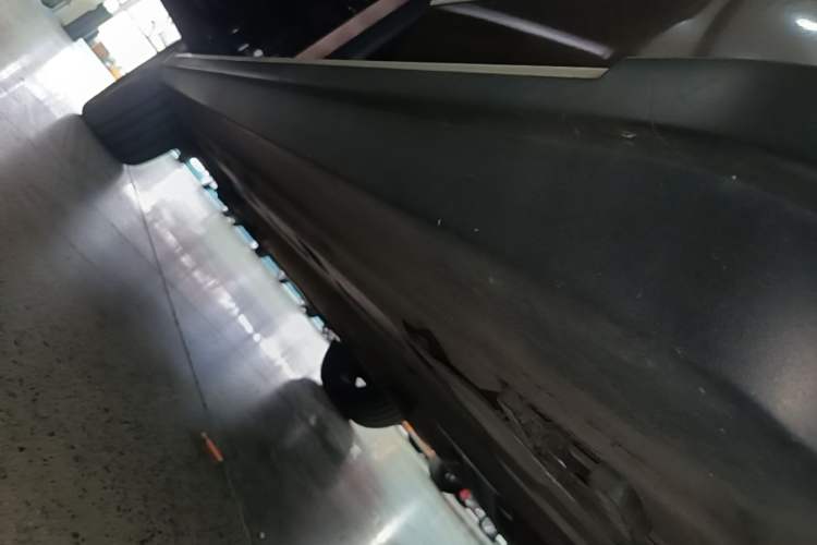 Used Mercedes-Benz GLK-Class 2013 GLK 300 4MATIC Dynamic Sunroof Model Left Side Sill