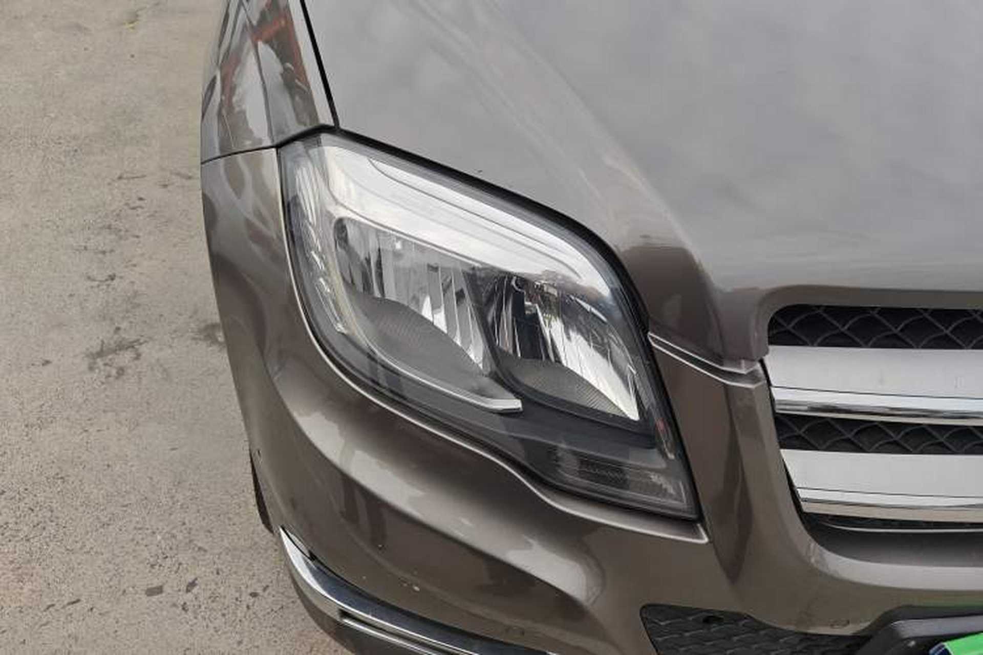 Used Mercedes-Benz GLK-Class 2013 GLK 300 4MATIC Dynamic Sunroof Model Right Front Headlight