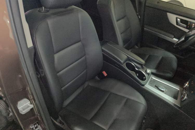 Used Mercedes-Benz GLK-Class 2013 Facelift GLK 300 4MATIC Fashion Edition Right Front Seat