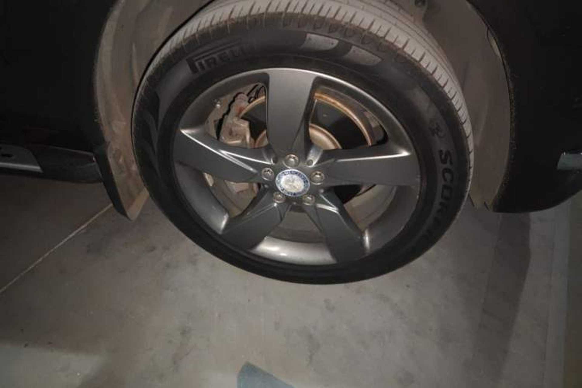 Used Mercedes-Benz GLK-Class 2013 GLK 300 4MATIC Dynamic Sunroof Model Right Front Wheel Hub