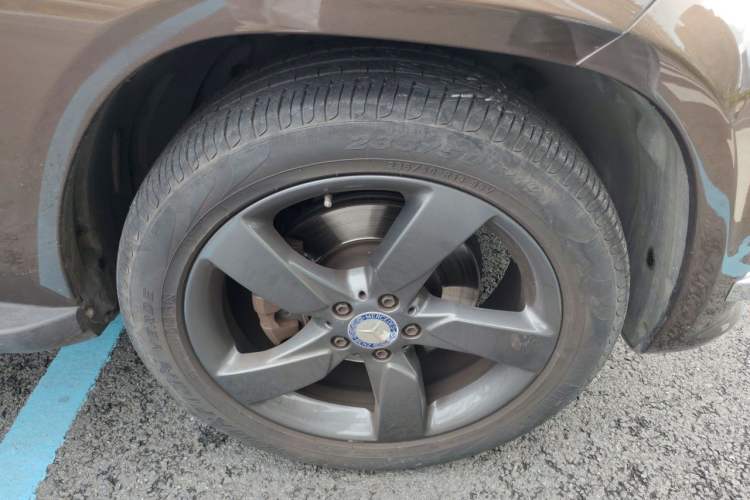 Used Mercedes-Benz GLK-Class 2013 GLK 300 4MATIC Dynamic Sunroof Model Right Front Wheel Hub