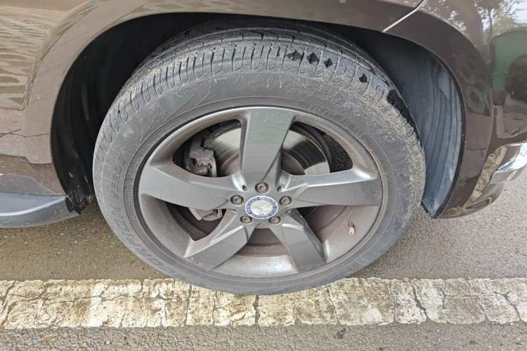 Used Mercedes-Benz GLK-Class 2013 Facelift GLK 300 4MATIC Fashion Edition Right Front Wheel Hub