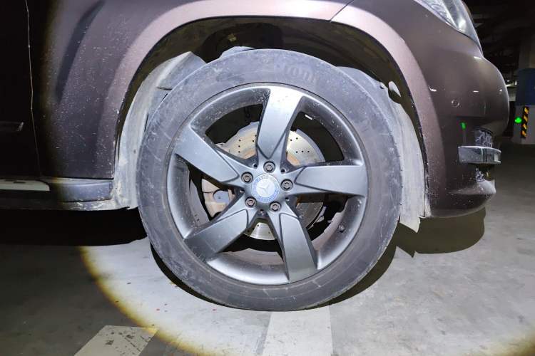 Used Mercedes-Benz GLK-Class 2013 GLK 300 4MATIC Dynamic Sunroof Model Right Front Wheel Hub