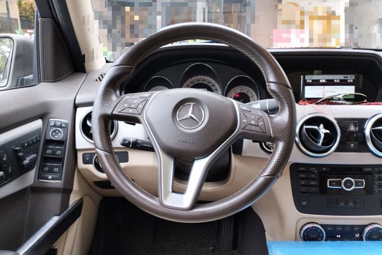Used Mercedes-Benz GLK-Class 2013 GLK 300 4MATIC Fashion Model Steering Wheel