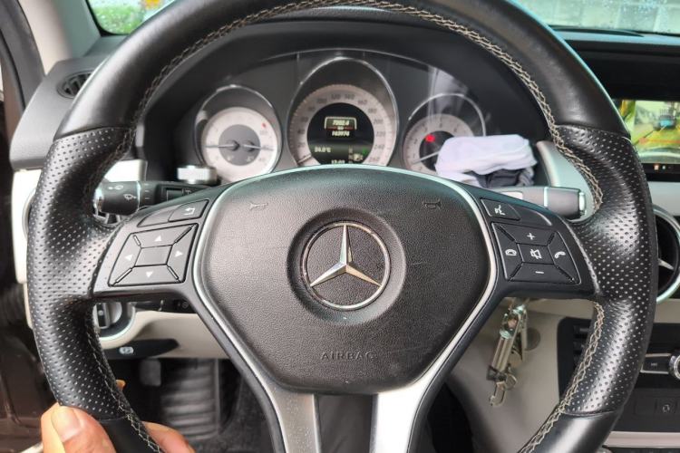 Used Mercedes-Benz GLK-Class 2013 GLK 300 4MATIC Dynamic Sunroof Model Steering Wheel