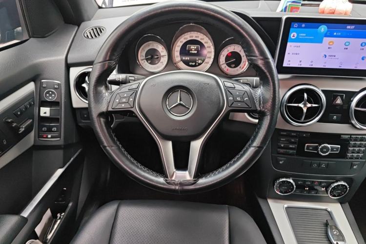 Used Mercedes-Benz GLK-Class 2013 Facelift GLK 300 4MATIC Fashion Edition Steering Wheel