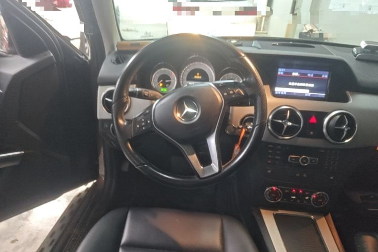 Used Mercedes-Benz GLK-Class 2013 GLK 300 4MATIC Dynamic Sunroof Model Steering Wheel