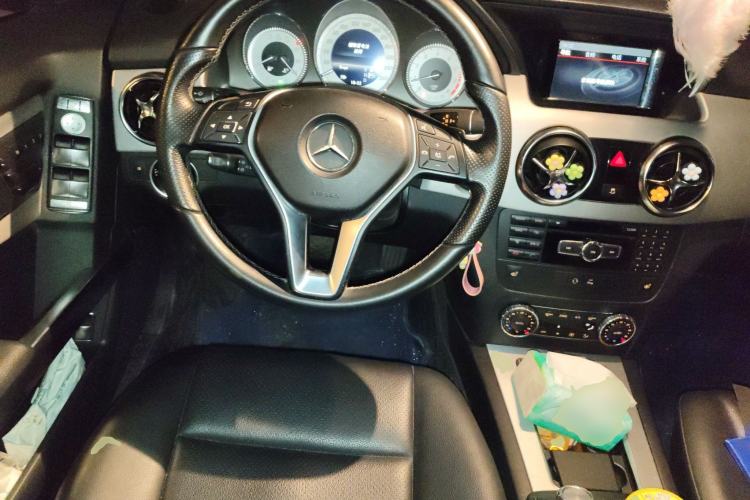 Used Mercedes-Benz GLK-Class 2013 GLK 300 4MATIC Fashion Model Steering Wheel