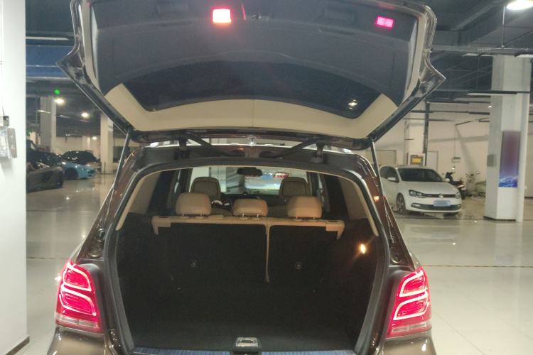 Used Mercedes-Benz GLK-Class 2013 GLK 300 4MATIC Dynamic Sunroof Model Trunk