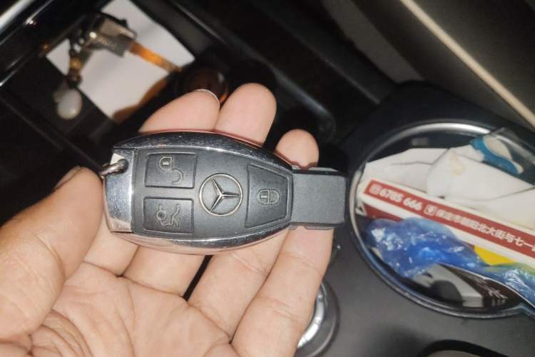 Used Mercedes-Benz GLK-Class 2013 GLK 300 4MATIC Luxury Model Vehicle Key