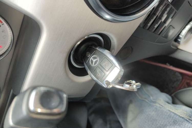 Used Mercedes-Benz GLK-Class 2013 GLK 300 4MATIC Dynamic Sunroof Model Vehicle Key