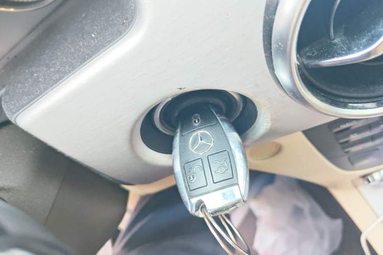 Used Mercedes-Benz GLK-Class 2013 GLK 300 4MATIC Fashion Model Vehicle Key