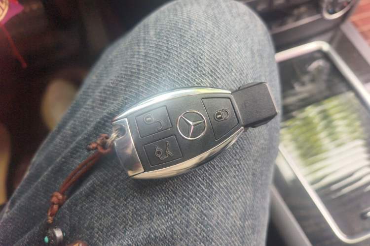 Used Mercedes-Benz GLK-Class 2013 Facelift GLK 300 4MATIC Luxury Edition Vehicle Key