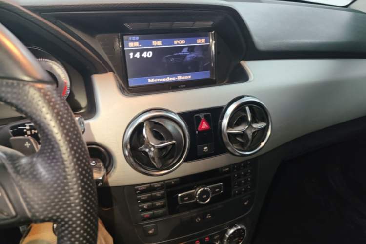 Used Mercedes-Benz GLK-Class 2013 GLK 300 4MATIC Dynamic Sunroof Model Audio And AC Panel