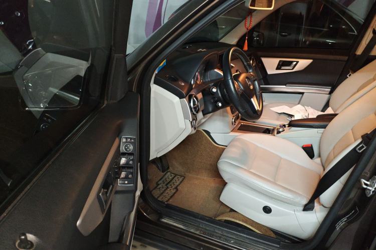 Used Mercedes-Benz GLK-Class 2013 GLK 300 4MATIC Dynamic Sunroof Model Driver Seat