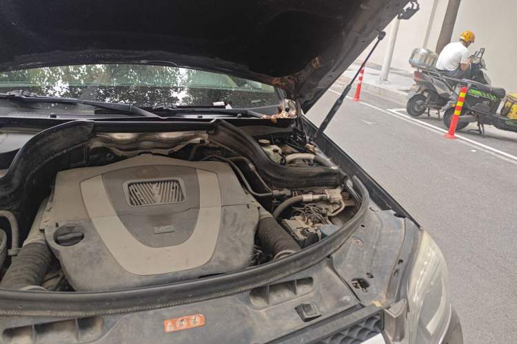 Used Mercedes-Benz GLK-Class 2013 Facelift GLK 300 4MATIC Fashion Edition Engine Bay Left