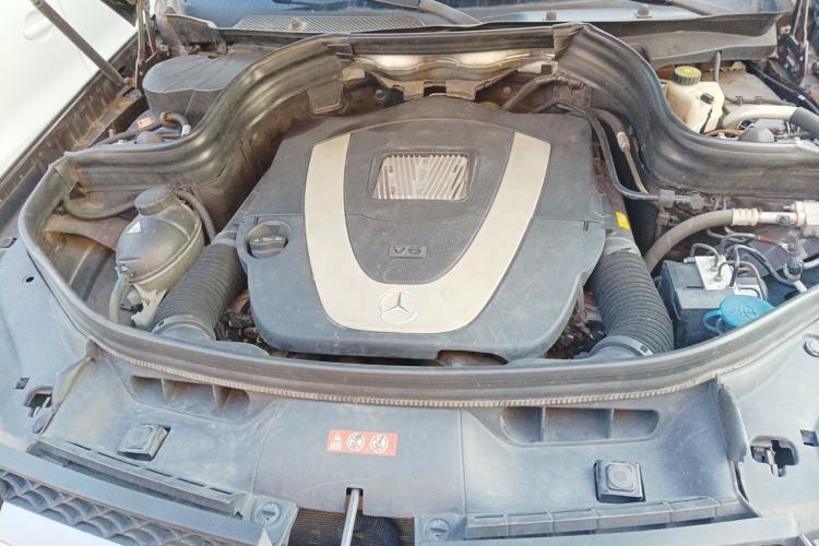 Used Mercedes-Benz GLK-Class 2013 GLK 300 4MATIC Dynamic Sunroof Model Engine Bay