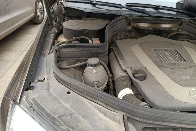 Used Mercedes-Benz GLK-Class 2013 GLK 300 4MATIC Dynamic Sunroof Model Engine Bay Right