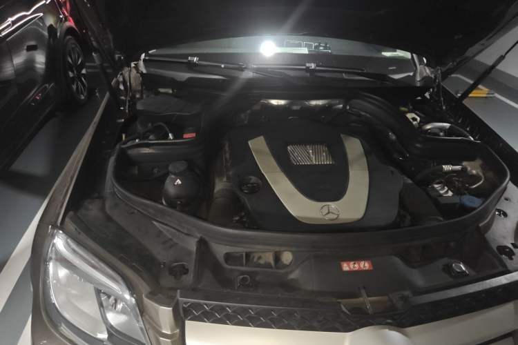 Used Mercedes-Benz GLK-Class 2013 GLK 300 4MATIC Dynamic Edition Engine Bay Right