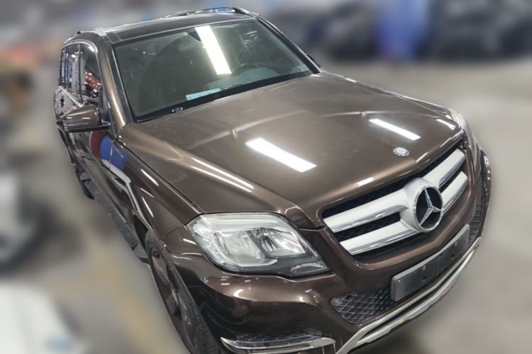 Used Mercedes-Benz GLK-Class 2013 GLK 300 4MATIC Dynamic Sunroof Model Front Right 45 Deg