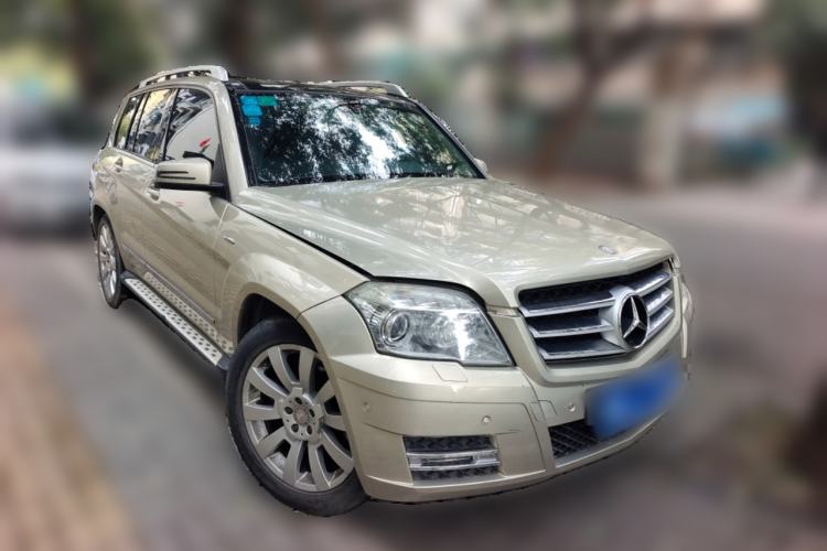 Used Mercedes-Benz GLK-Class 2013 GLK 300 4MATIC Fashion Model Front Right 45 Deg