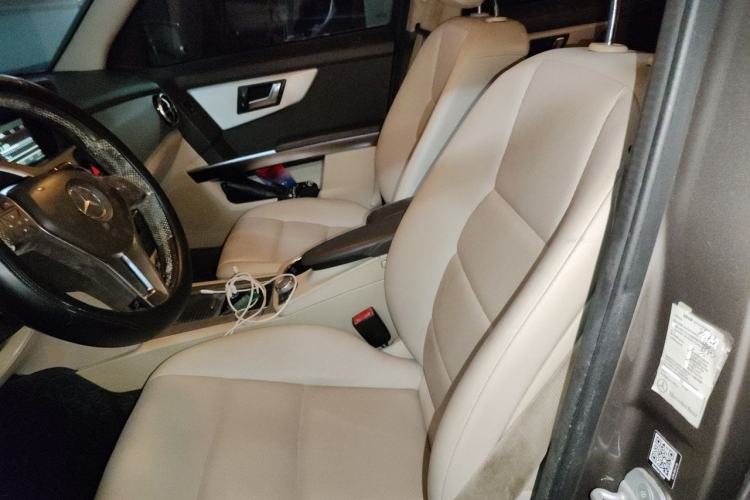 Used Mercedes-Benz GLK-Class 2013 GLK 300 4MATIC Fashion Model Left Front Seat