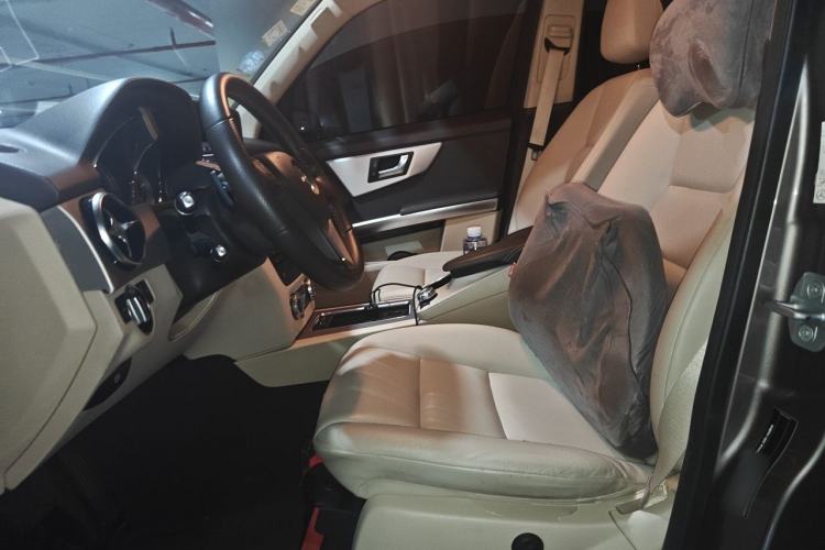Used Mercedes-Benz GLK-Class 2013 GLK 300 4MATIC Dynamic Edition Left Front Seat