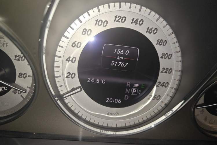 Used Mercedes-Benz GLK-Class 2013 GLK 300 4MATIC Dynamic Edition Odometer Close Up
