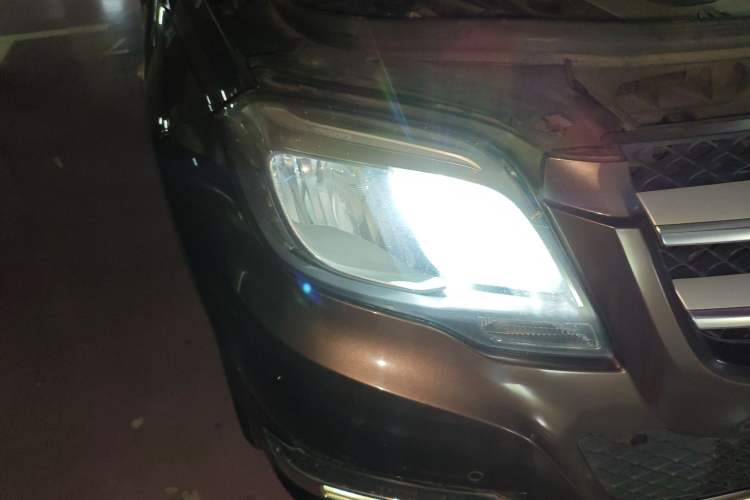Used Mercedes-Benz GLK-Class 2013 GLK 300 4MATIC Dynamic Sunroof Model Right Front Headlight
