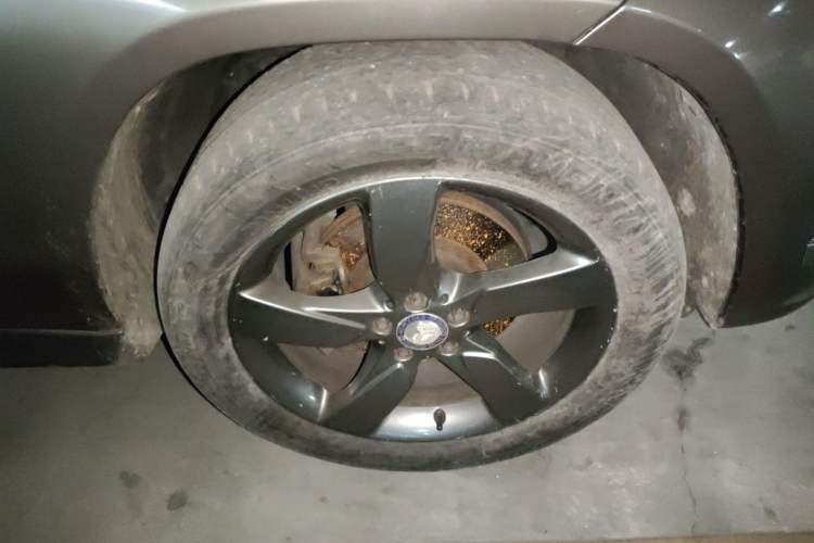 Used Mercedes-Benz GLK-Class 2013 GLK 300 4MATIC Fashion Model Right Front Wheel Hub