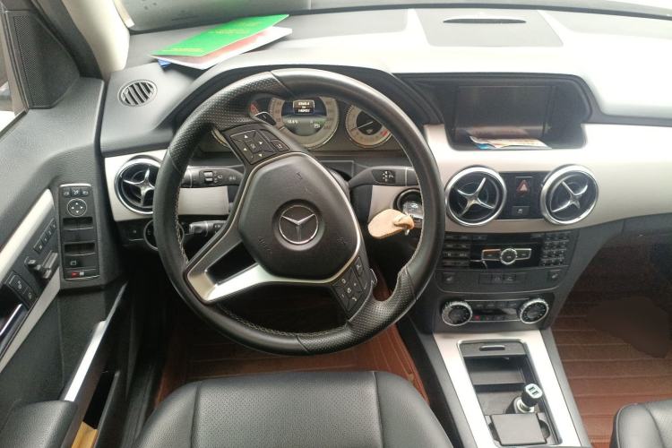 Used Mercedes-Benz GLK-Class 2013 GLK 300 4MATIC Dynamic Sunroof Model Steering Wheel