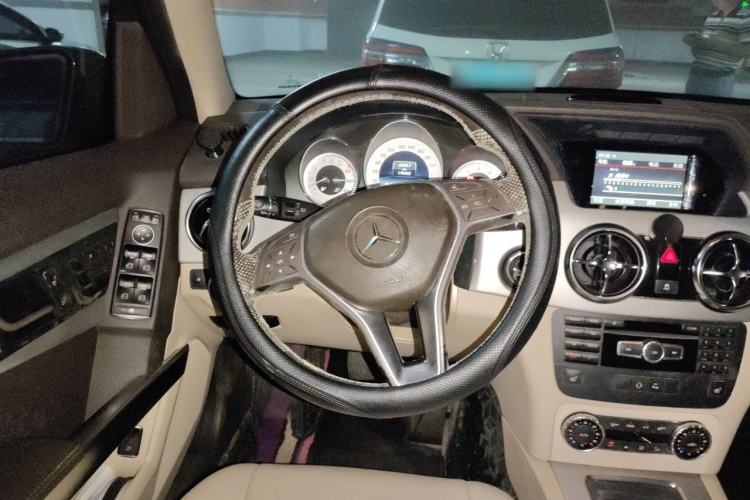Used Mercedes-Benz GLK-Class 2013 GLK 300 4MATIC Fashion Model Steering Wheel