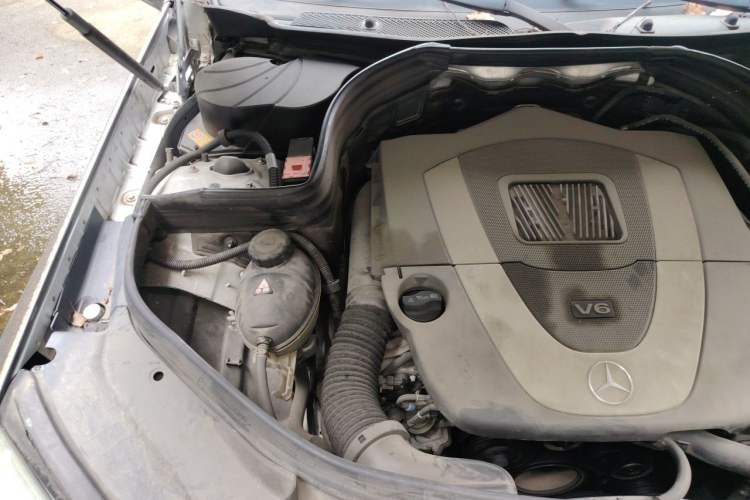 Used Mercedes-Benz GLK-Class 2013 GLK 300 4MATIC Dynamic Edition Engine Bay Right