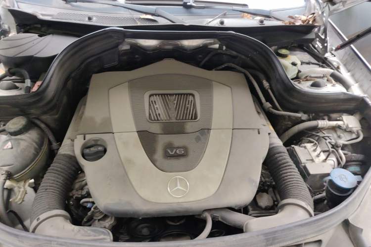 Used Mercedes-Benz GLK-Class 2013 GLK 300 4MATIC Dynamic Edition Engine Bay