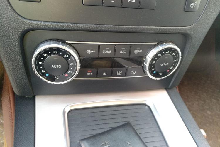 Used Mercedes-Benz GLK-Class 2013 GLK 300 4MATIC Dynamic Edition AC Panel