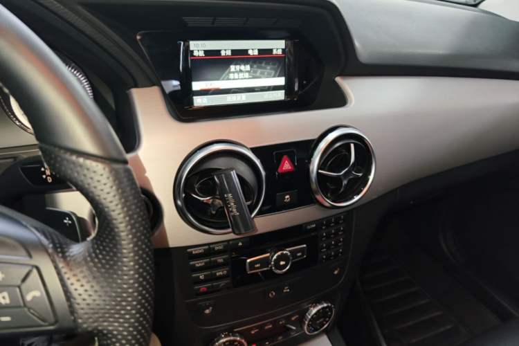 Used Mercedes-Benz GLK-Class 2013 GLK 300 4MATIC Dynamic Sunroof Model Audio And AC Panel
