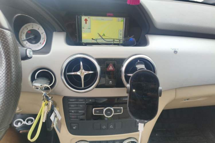 Used Mercedes-Benz GLK-Class 2013 GLK 300 4MATIC Dynamic Sunroof Model Audio And AC Panel
