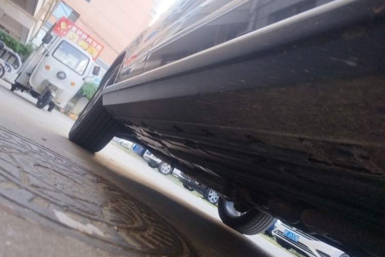 Used Mercedes-Benz GLK-Class 2013 GLK 300 4MATIC Luxury Model Chassis Front Right