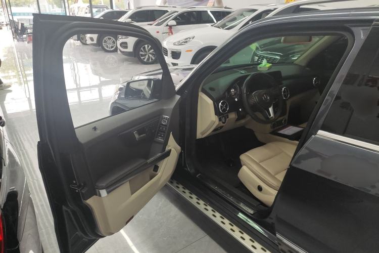 Used Mercedes-Benz GLK-Class 2013 GLK 300 4MATIC Dynamic Sunroof Model Driver Seat