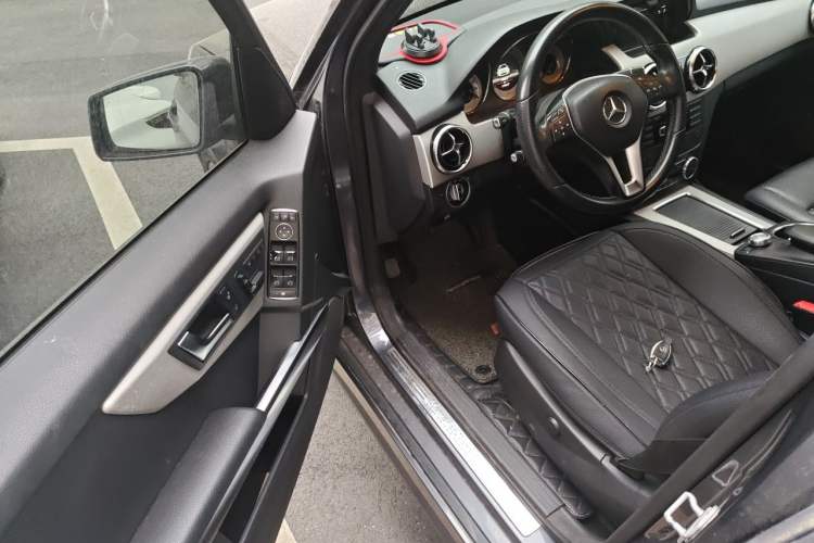 Used Mercedes-Benz GLK-Class 2013 GLK 300 4MATIC Dynamic Edition Driver Seat